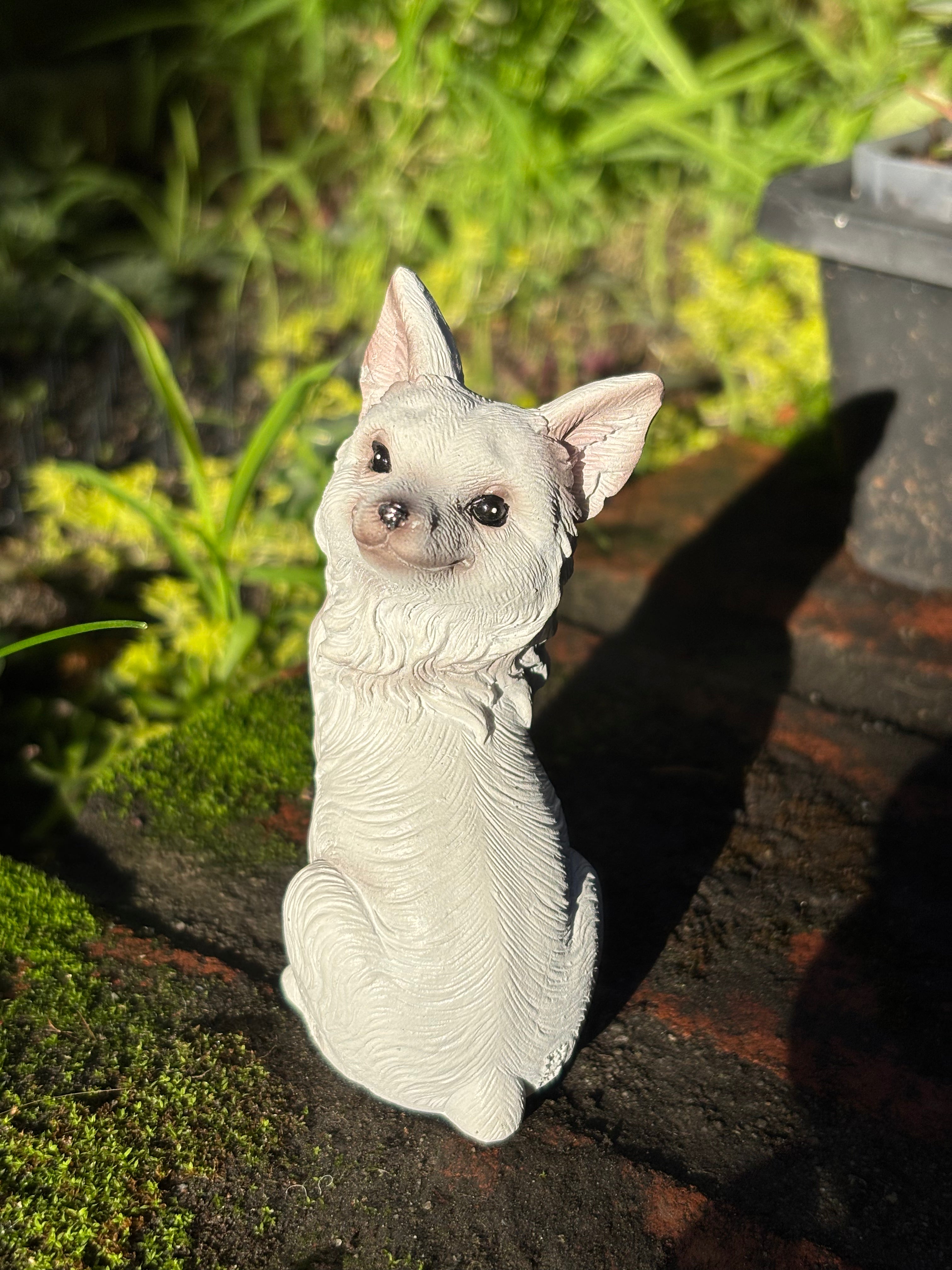 Charming Patterned White Fox Figurine 2